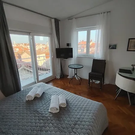 Апартаменты Old Varos Amazing View